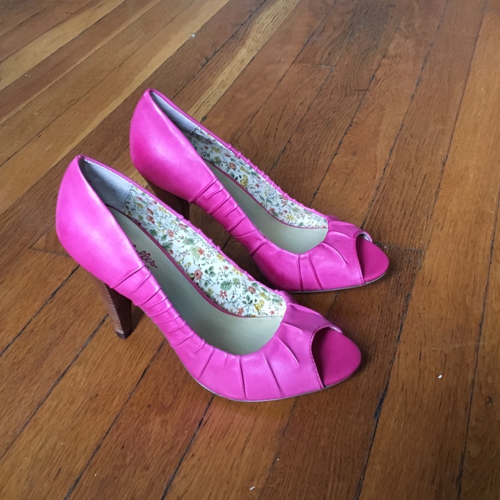 NIB Seychelles “Round of Applause” Heels, Berry, 8